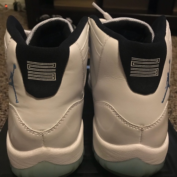 Colombia 11s - Picture 2 of 4